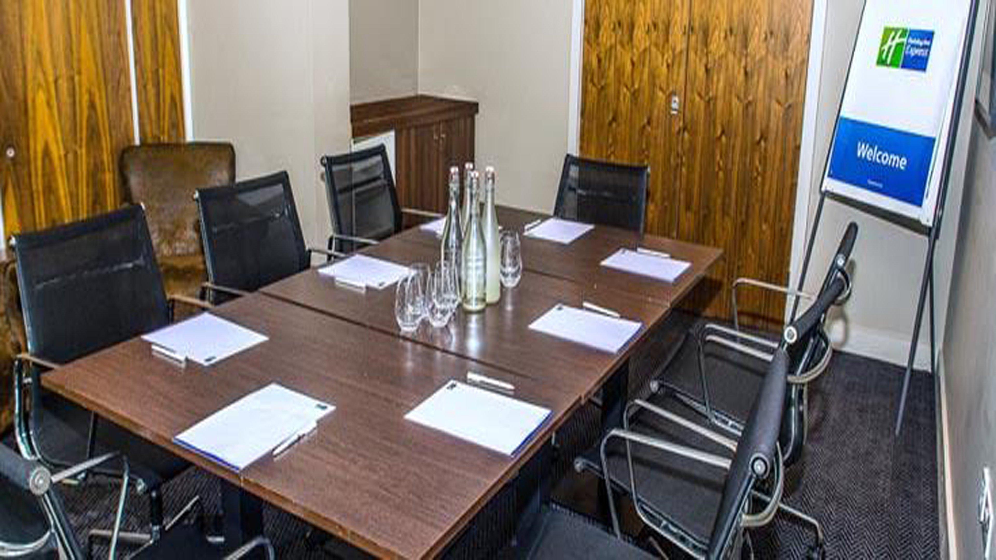 Holiday Inn Express Liverpool Hoylake, An Ihg Hotel Eksteriør bilde