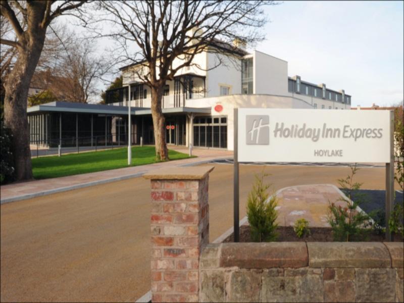 Holiday Inn Express Liverpool Hoylake, An Ihg Hotel Eksteriør bilde